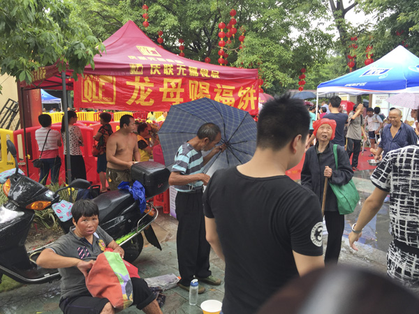 祭龙母，购福饼，将福气带回家